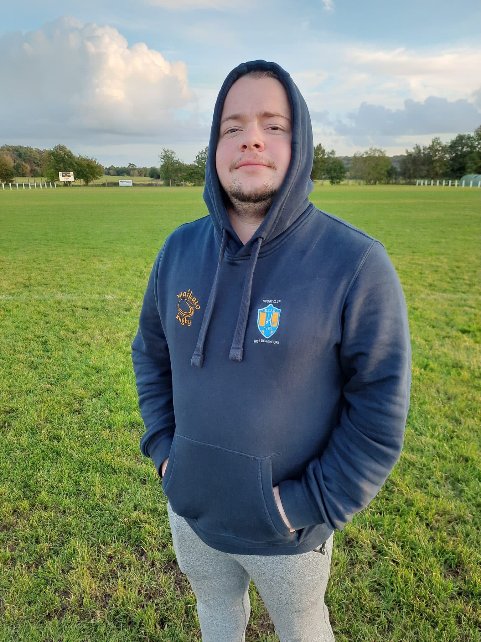 SWEAT CAPUCHE RUGBY CLUB PAYS DE NEMOURS